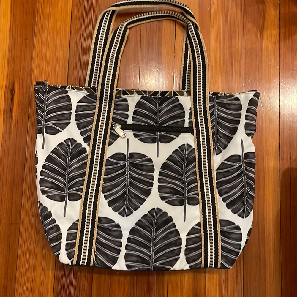 Sunn N’ Sand Tote Bag
